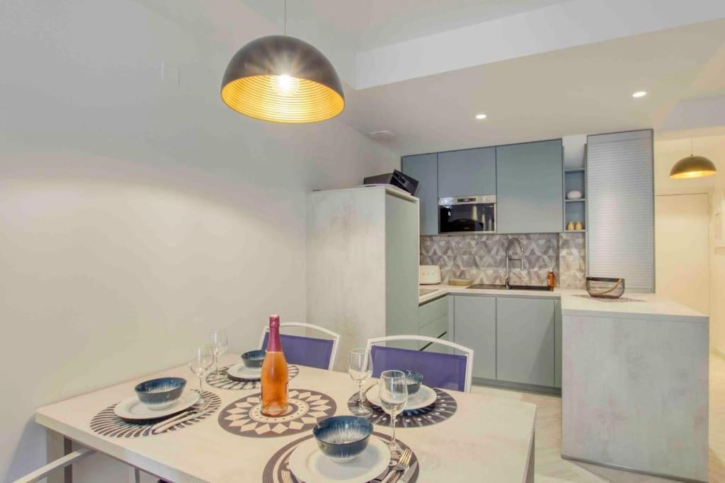 Appartement Piscine Tennis Acces Prive Plage Joia Sanary-sur-Mer Bagian luar foto