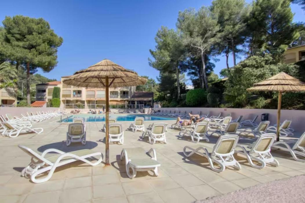 Appartement Piscine Tennis Acces Prive Plage Joia Sanary-sur-Mer Bagian luar foto