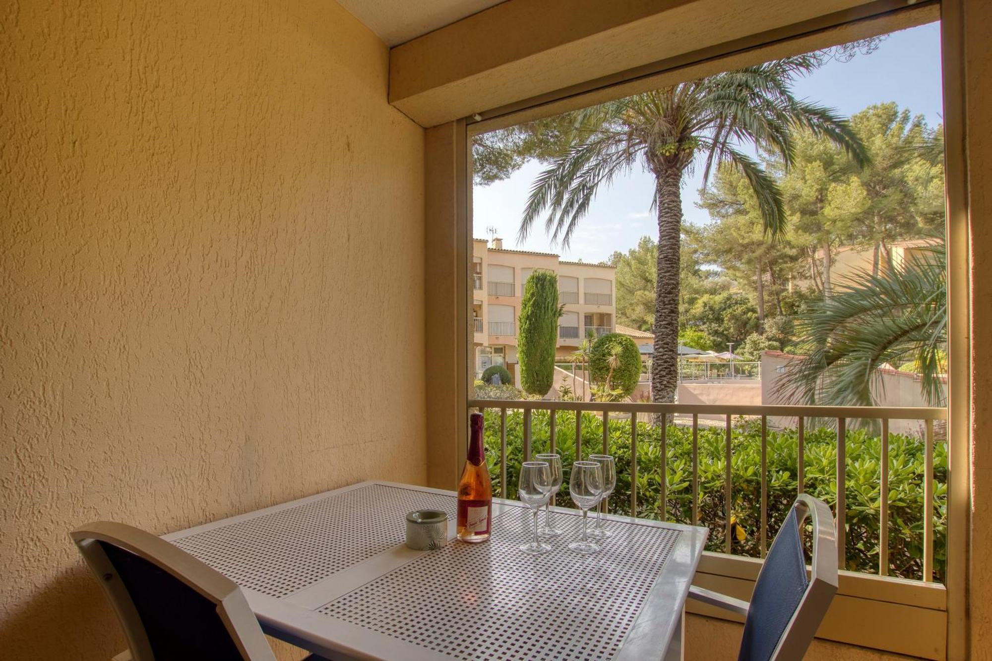 Appartement Piscine Tennis Acces Prive Plage Joia Sanary-sur-Mer Bagian luar foto