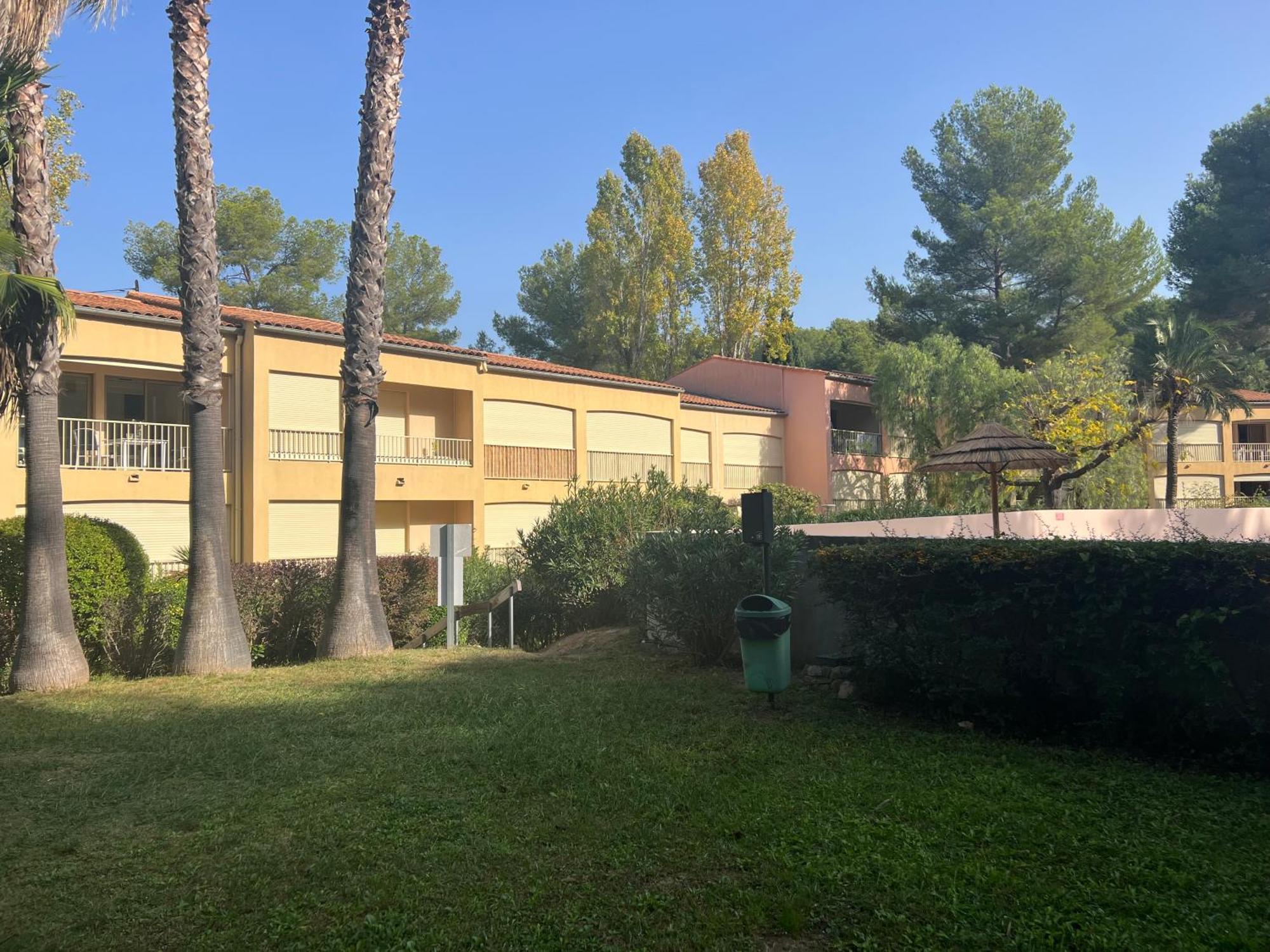 Appartement Piscine Tennis Acces Prive Plage Joia Sanary-sur-Mer Bagian luar foto